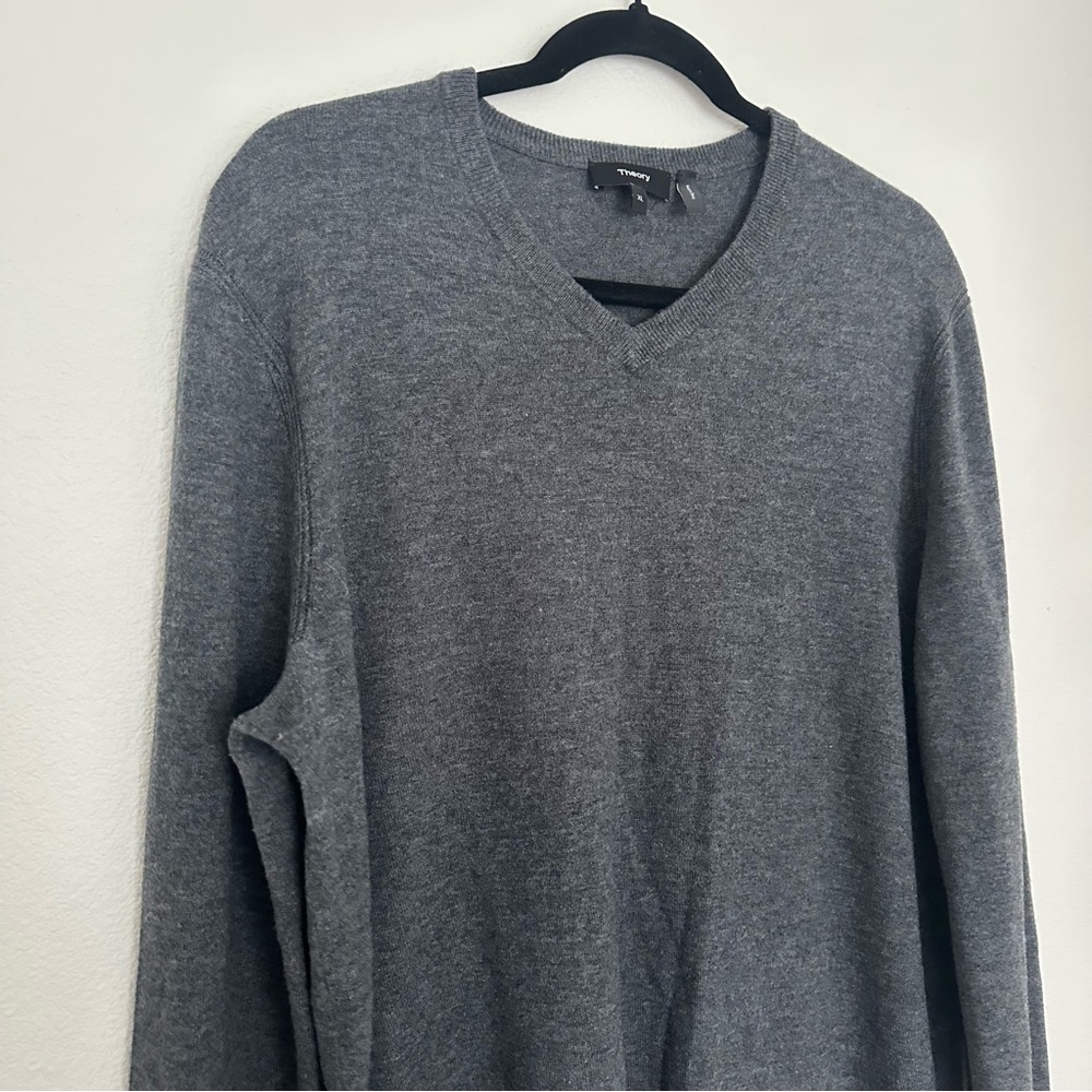 Theory Riland Harman V-Neck Cashmere Blend Sweater Charcoal Gray Size XL Men’s - Picture 3 of 8
